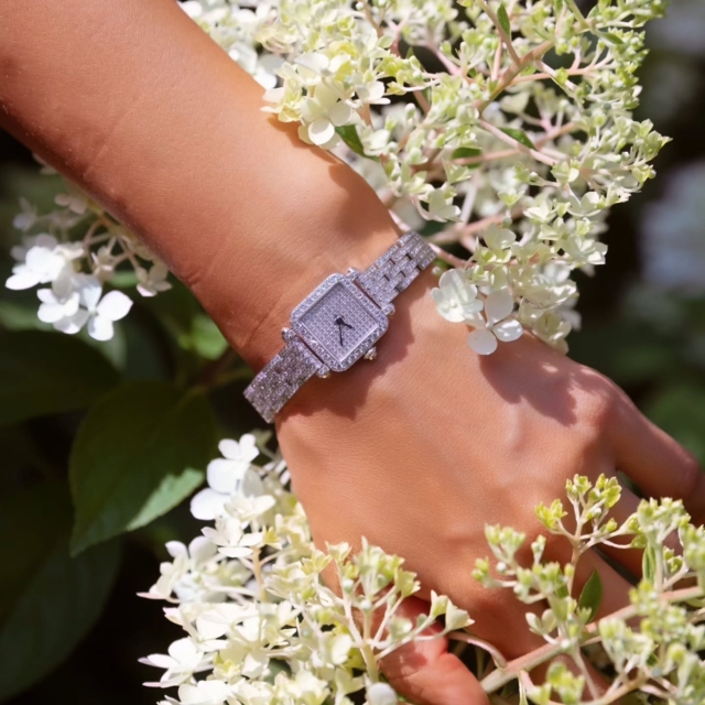 A beautiful gem from Paris which can be worn for any occasion 

See you this weekend at the VOGUE WEDDING ATELIER at the Taj Palace in Delhi
August 7-9th, 2026 11am until 7pm

Our in our salons 8 place Vendome in Paris
+33 7 8364 7001

#JewelryWatch
#CocktailWatch
#WeddingWatch
#VogueWeddingAtelier
